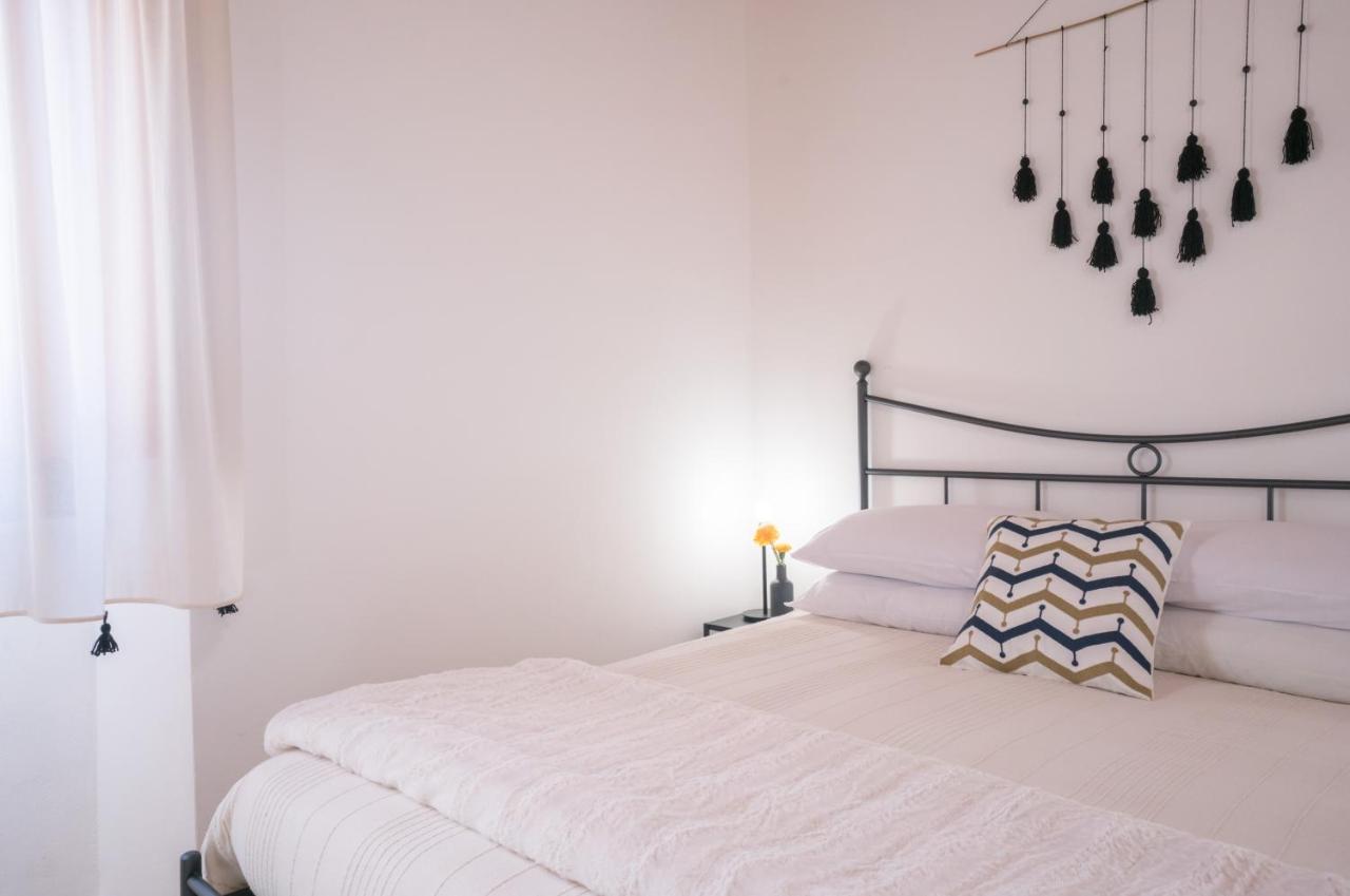 Yenne Rooms Wifi-Ac Cagliari Zewnętrze zdjęcie