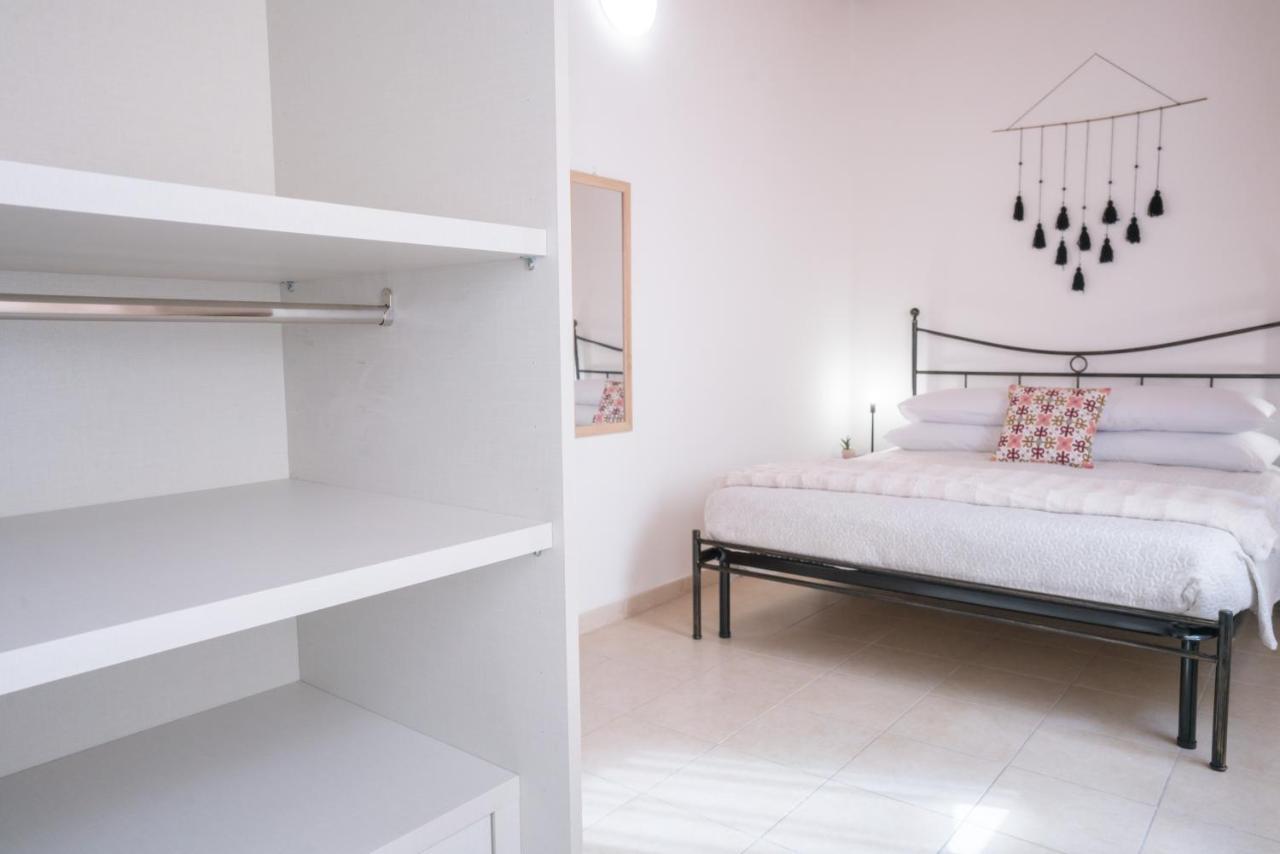 Yenne Rooms Wifi-Ac Cagliari Zewnętrze zdjęcie