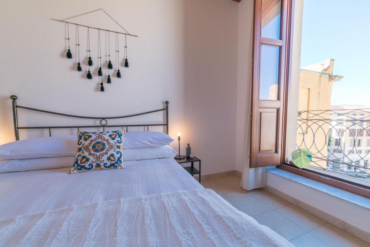 Yenne Rooms Wifi-Ac Cagliari Zewnętrze zdjęcie
