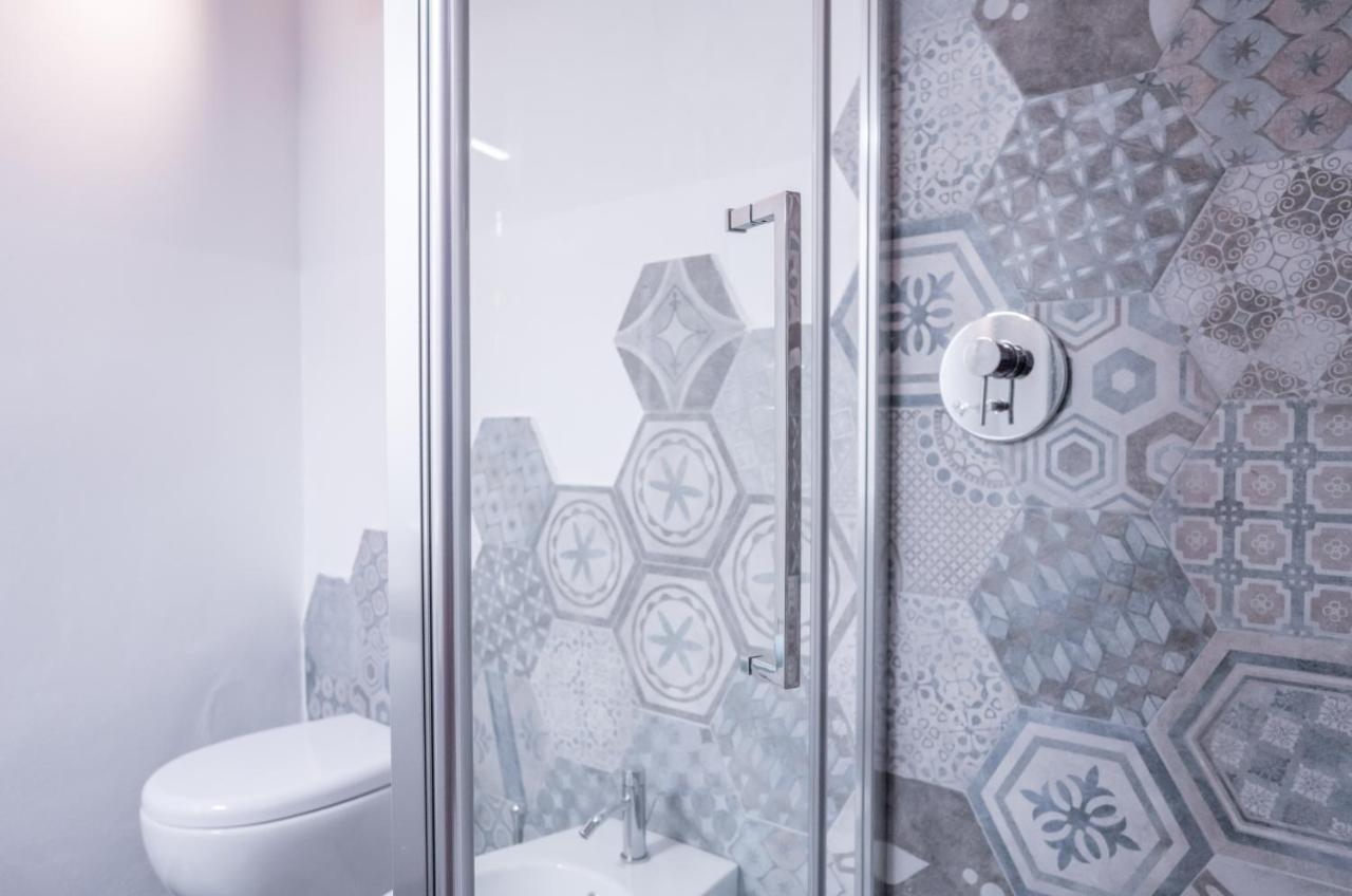 Yenne Rooms Wifi-Ac Cagliari Zewnętrze zdjęcie