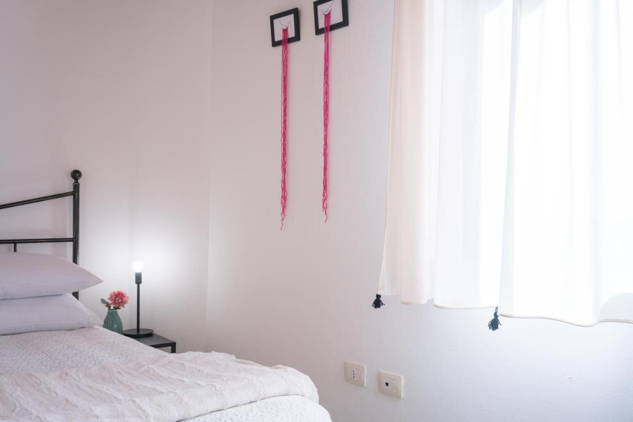 Yenne Rooms Wifi-Ac Cagliari Zewnętrze zdjęcie